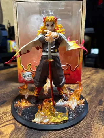 렌고쿠 쿄쥬로 + 아카자 피규어