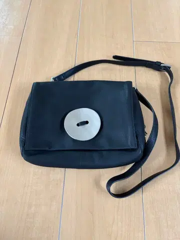 KawaKawa 카와카와 가죽 숄더백 블랙