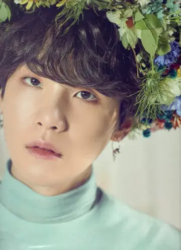 BTS LOVE YOURSELF SUGA PREMIUM PHOTO