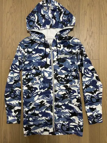 Roen 파랑과 화이트의 그래픽 패턴 후드티