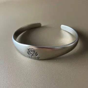 새상품급 라르크 메탈 뱅글