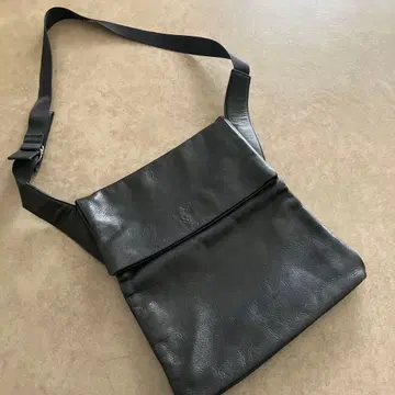 아네스베 숄더백