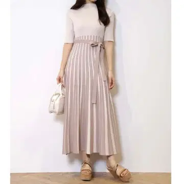 MERCURYDUO 배색 체인지 리브 오부 소매 니트 원피스