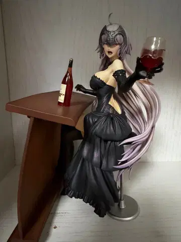 [ 완성품 ] FGO 잔 다르크 알타 성야의 만찬 피규어