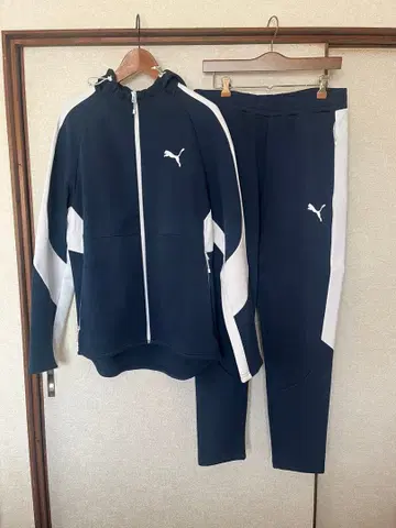 미사용품 PUMA 남성용 에보스트라이프 후디 팬츠 세트 L 사이즈