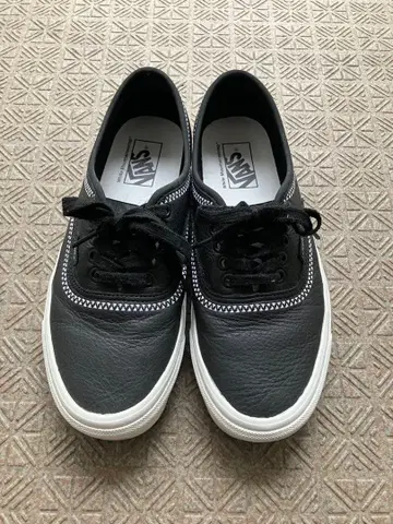 WHITE MOUNTAINEERING WM x VANS AUTHENTIC