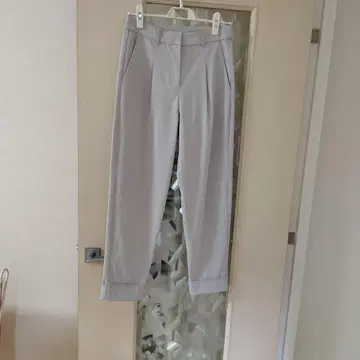 블랑 베일 라이트 그레이 원턱 팬츠