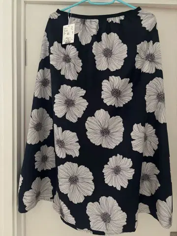 Lui Chantant 플라워 프린트 플레어 스커트 M