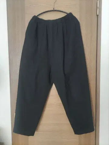 kagure 사루엘 팬츠 블랙