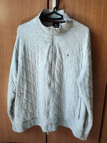 VICTORINOX 퀼팅 트레이닝복 XL 그레이