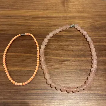 로즈쿼츠와 코랄의 목걸이 세트
