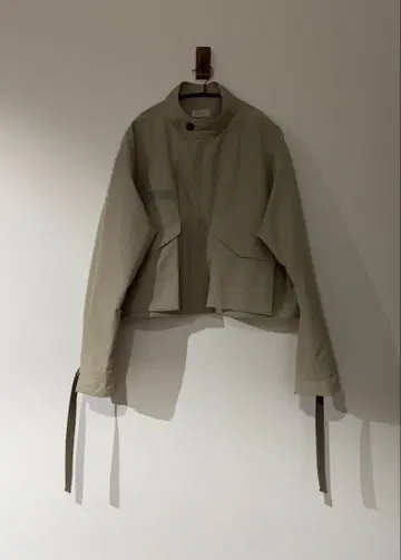 TOIRONIER / 토와로니에 숏 모즈 블루종 자켓