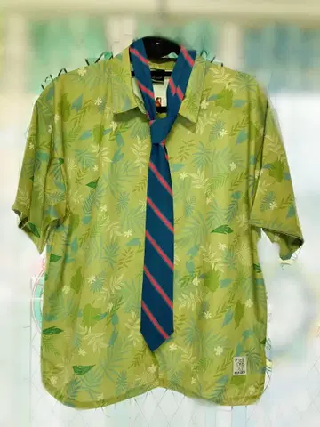 미사용 새상품 아베일 주토피아 셔츠 LL