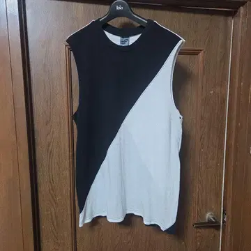 NUMBER (N)ine 슬리브리스 사이즈 4 블랙/화이트