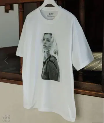 BIOTOP Kate Moss by David Sims T-shirts