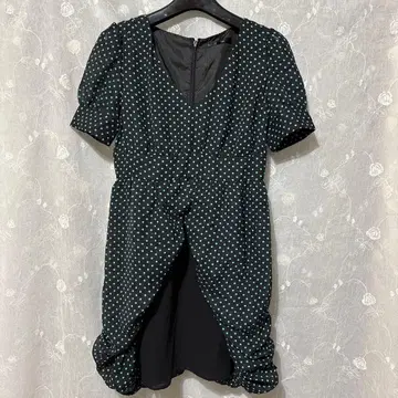 미사용 리엔다 도트 무늬 반팔 원피스 사이즈 S