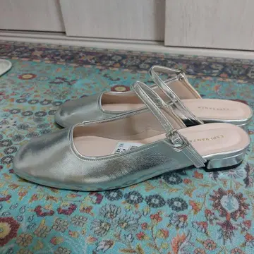 Esperanza 실버 슬링백 플랫슈즈 L