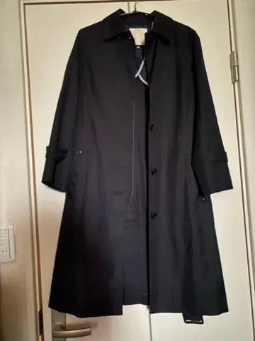 새상품급 자유구 네이비 트렌치코트 허리 벨트 포함 사이즈 32 xs