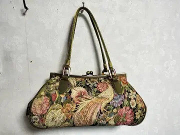 [씽크비 (Think Bee!)]의 고블랑 직조 백