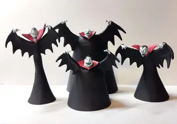 나이트메어 비포 크리스마스 뱀파이어 브라더스 피규어