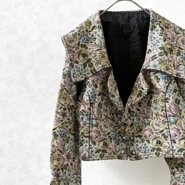 자켓 숏 기장 카라 부착 꽃무늬 고블랑 직조 안감 부착 겉옷