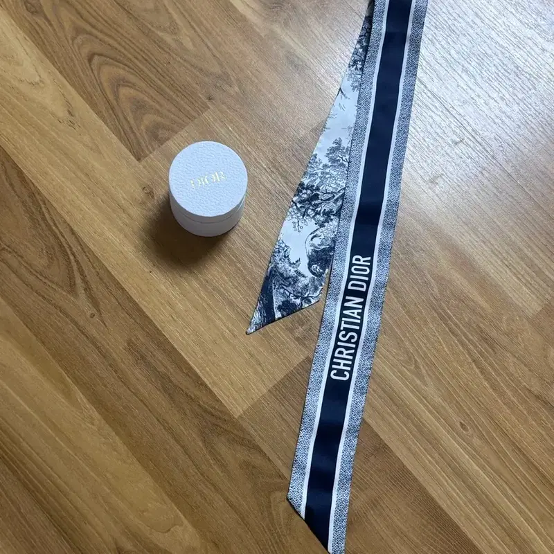 디올 미차스카프