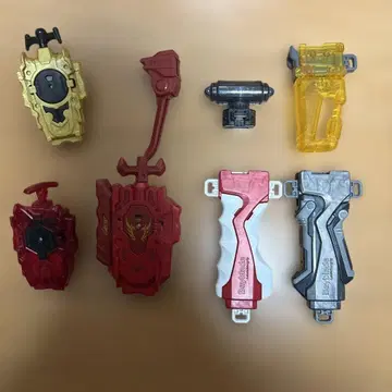 베이블레이드 커스터마이즈 굿즈 세트 가격 인하 가능