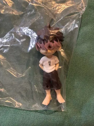 팔버스 괴수 8호 나루미 겐 시크릿 피규어