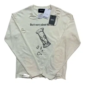 GRANCY 큐빅 디자인 그래픽 데미지 맨투맨 화이트