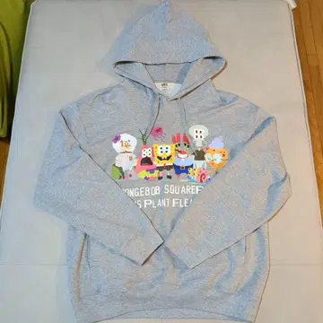 [ UT ] 유니클로 스펀지 밥 x 캑터스 플랜트 프리 마켓 후드티