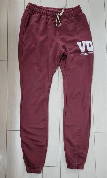 VANQUISH FITNESS 버건디 스웨트 팬츠 S