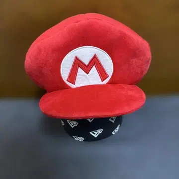 마리오 캡 빨간색 플리스 모자