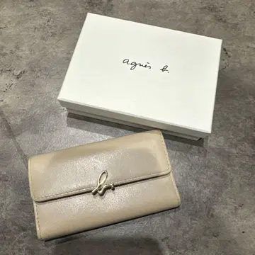 agnes b. 에네스베 키케이스 베이지