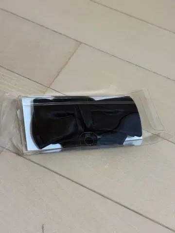 가마쿠라 셔츠 블랙 새틴 보타이 (나비 넥타이)