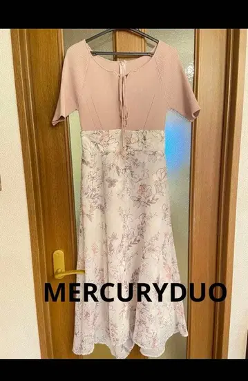 머큐리 듀오 꽃무늬 반팔 롱 원피스