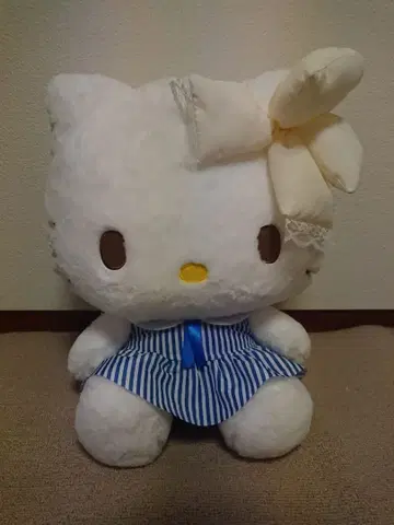 헬로키티 스트라이프 원피스 인형 봉제 인형