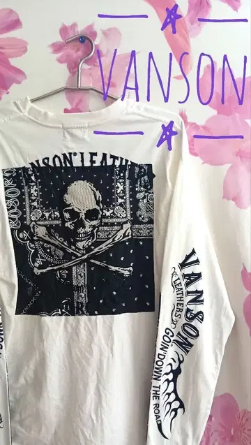 VANSON 스컬 자수 페이즐리 무늬 긴팔 T셔츠