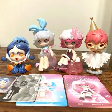 POP MART 4개 세트 AZURA SKULLPANDA HIRONO