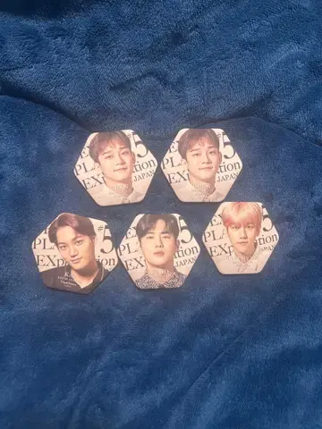 EXO 캔뱃지 5개 세트 BAEKHYUN SUHO KAI CHEN