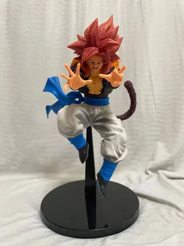 드래곤볼 GT 궁극의 퓨전 초사이어인 4 오지터 피규어