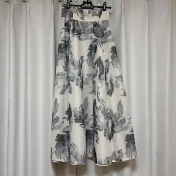 머큐리 듀오 블러 처리된 플라워 메쉬 리버서블 스커트 롱 스커트