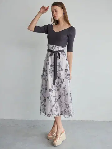 MERCURYDUO 튤 자수 카슈쿨 니트 도킹 원피스