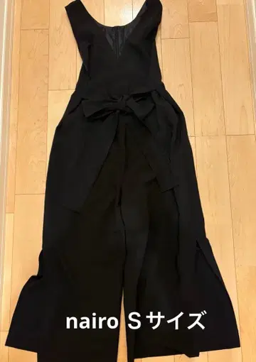 nairo 허리 마크 올인원 블랙 S 사이즈 포켓 2개 있음