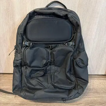 Lululemon Cruiser backpack