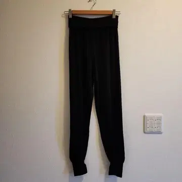 STUNNING LURE 스터링 루어 리브 니트 팬츠 블랙