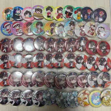 우타이테 아마츠키 캔뱃지 64개