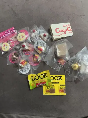 후지야 케이크와 긴자 코지 코너와 LOOK 가챠 세트