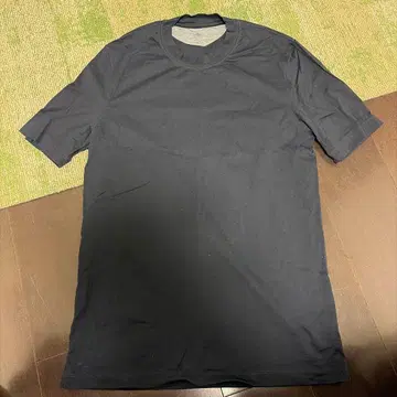 BRUNELLO CUCINELLI 블랙 T셔츠 슬림핏