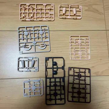 메가미 디바이스 버스터돌 팔라딘 레그 부품