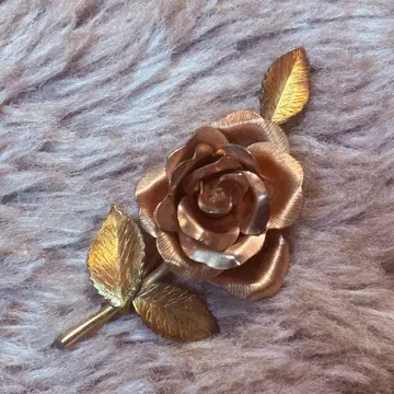 앤티크 Krementz 장미 브로치 익명 배송